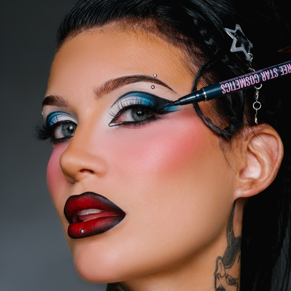 BeachProof Eyeliner view 2