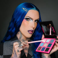 Jeffree Star with Heavy Metal Palette
